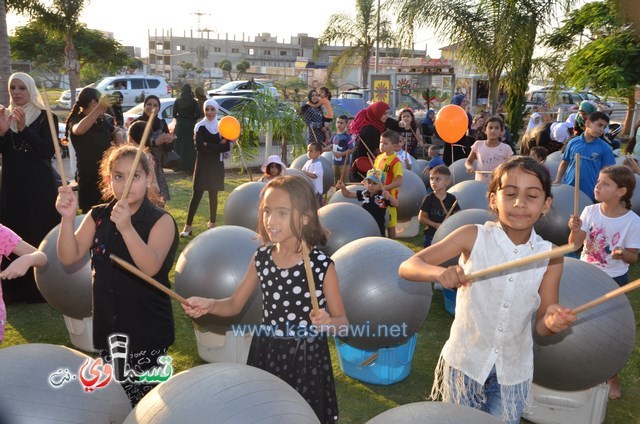   فيديو : اطفال كفرقاسم  احلى عمو عادل في الدنيا  والرئيس  بسمة على وجه طفل ترضيني ودعاء ام يكفيني وسنبقى نعمل من اجل اطفالنا 